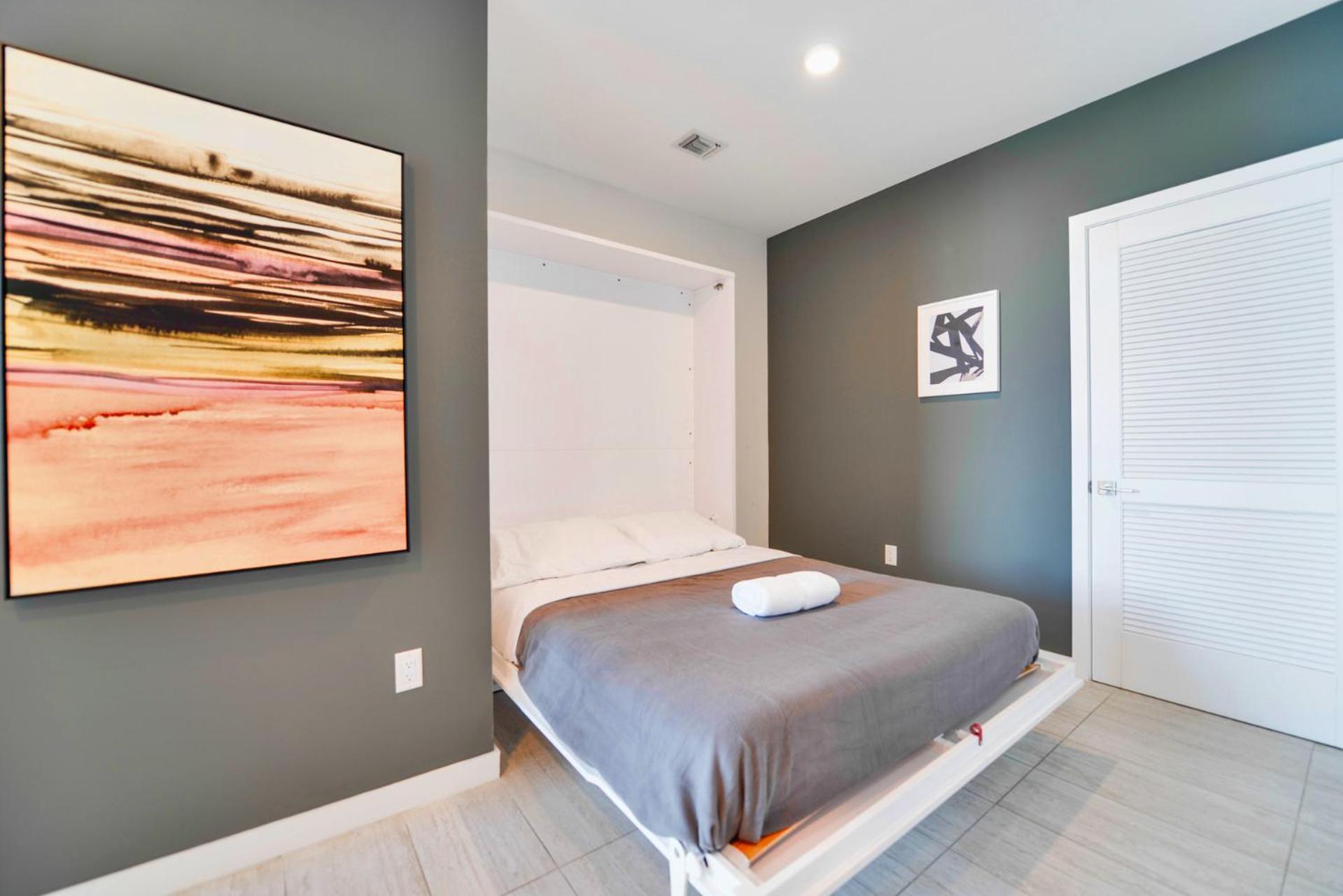 Luxury Near Design District *