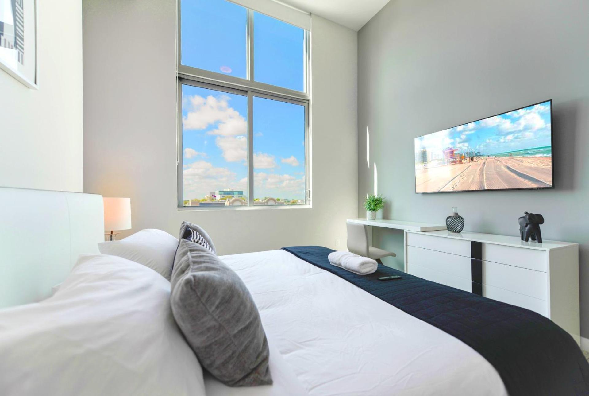 Luxury Near Design District *