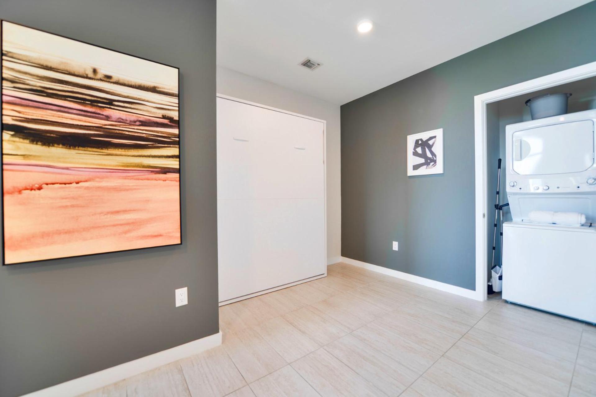 Luxury Near Design District Apartment
